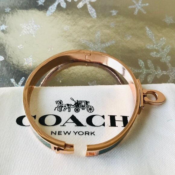 Coach Bracelet Signature C Enamel Hinged Bangle Bracelet  New without Tag - Picture 4 of 6